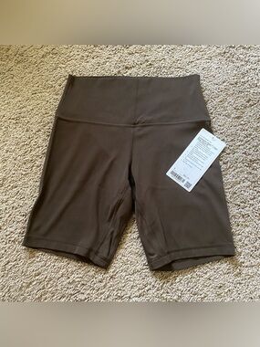 NWT Lululemon Align HR Short 8” Sz 8 Walnut Crunch